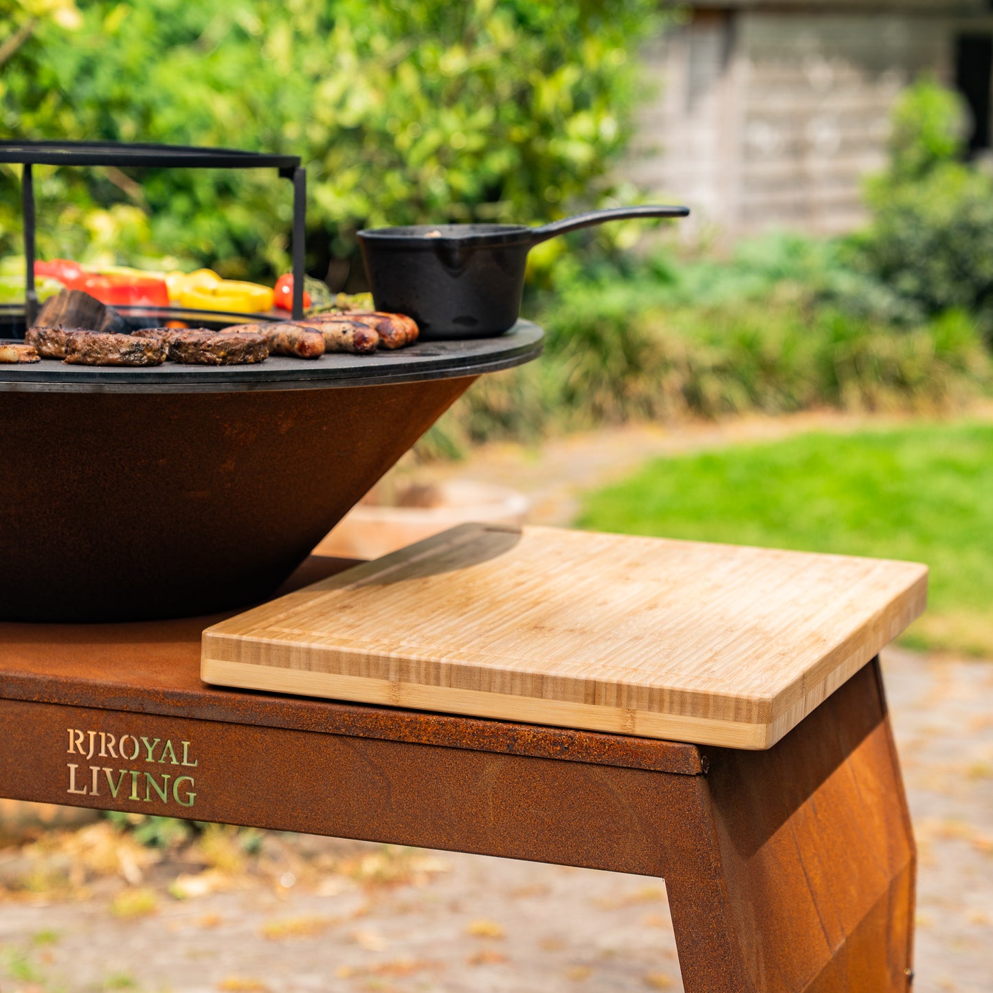 BBQ Plancha Grill Big Jack Corten stål 2.0 - Med lock och vedförvaring
