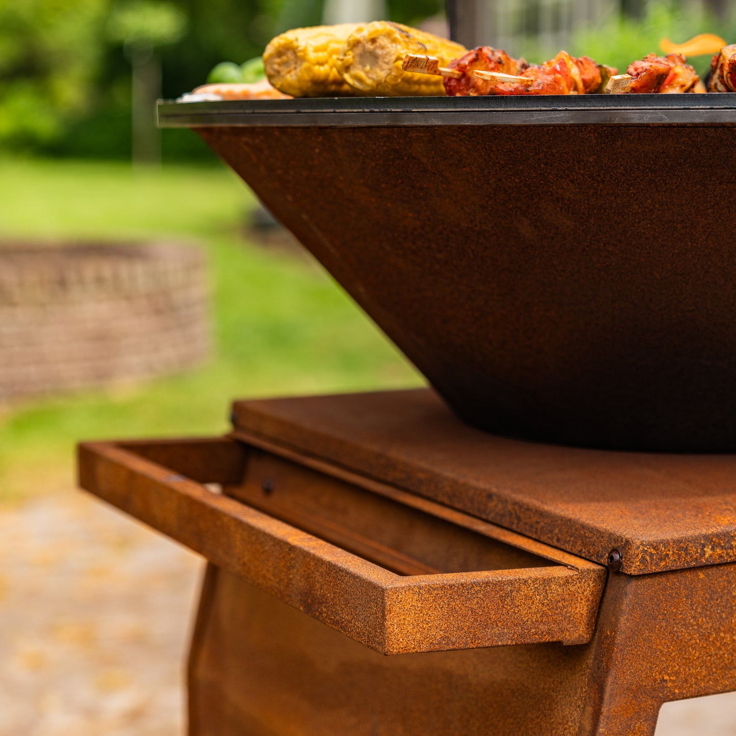 BBQ Plancha Grill Big Jack Corten steel 3.0 - With poker and wood storage