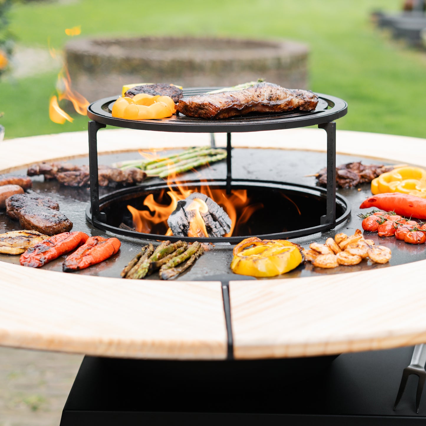 BBQ Plancha Grill Compañero XXL Blackline 2.0 - With wooden ring Plancha Mesa