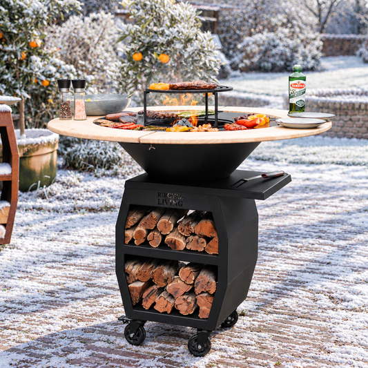 BBQ Plancha Grill Compañero XXL Blackline 2.0 - With wooden ring Plancha Mesa — winter setting